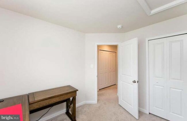 Building Photo - 291 Sage Cir