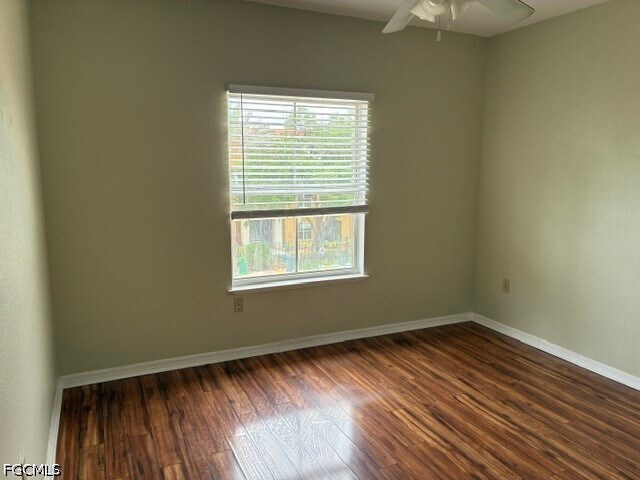 Building Photo - 11571 Villa Grand