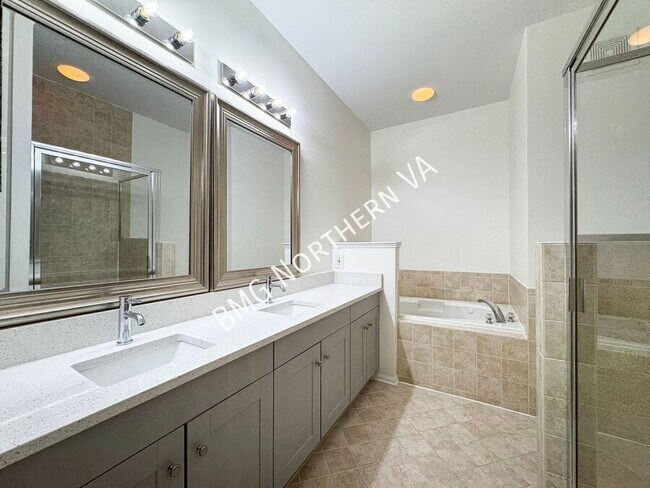 Building Photo - 9508 Walker Way