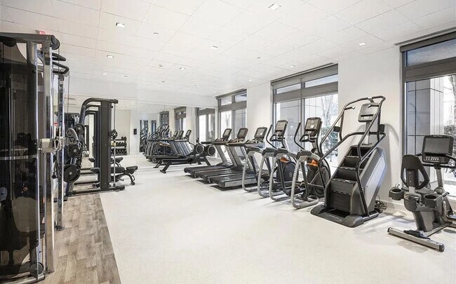 Building Photo - 23 Sidney St