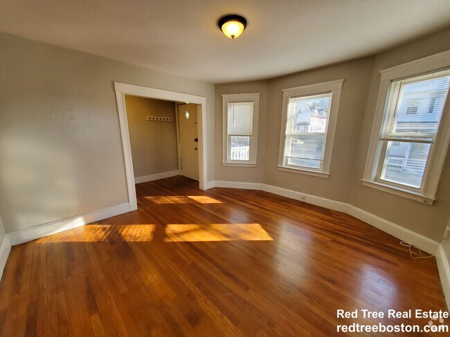 Building Photo - 8 Woodside Ave