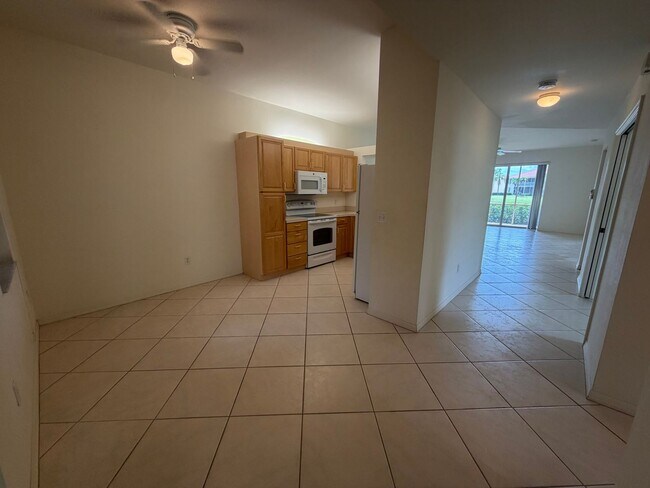 Building Photo - ANNUAL RENTAL - 3 BED / 2 BATH CONDO WITH 1 CAR GARAGE IN SHERWOOD