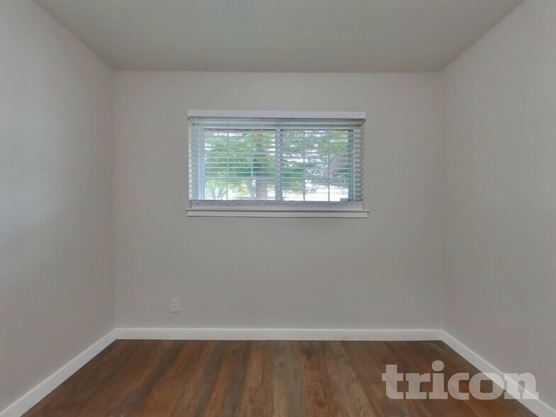 Building Photo - 6900 Coronation Ct