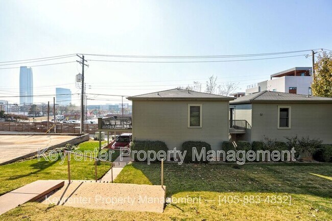 Building Photo - 812 NW 7th St