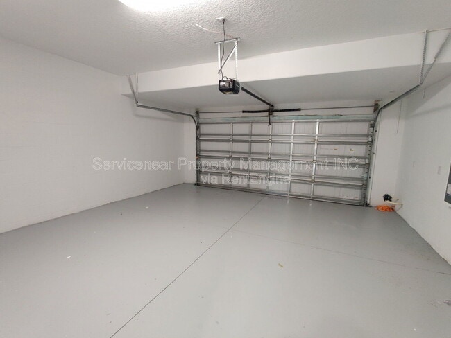 Building Photo - 1312 White Fox Run