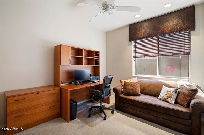 Building Photo - 10527 E Tierra Buena Ln