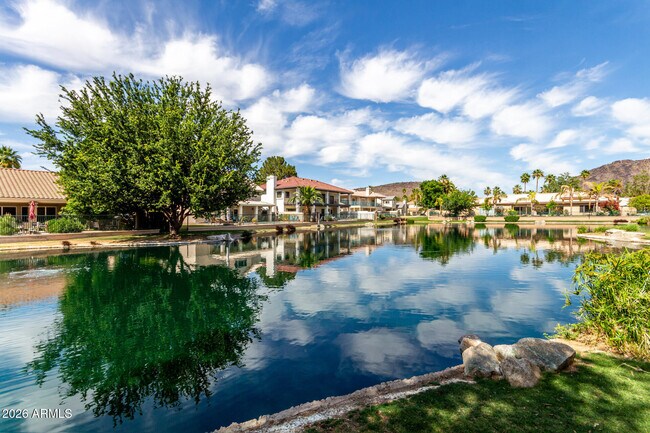Building Photo - 5812 W Del Lago Cir