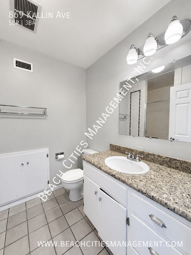 Building Photo - 869 E Kallin Way