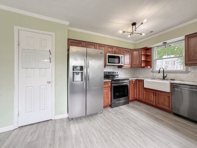 Building Photo - 3901 Quartz Ln