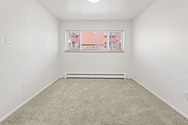 Building Photo - 7120 Hooker St
