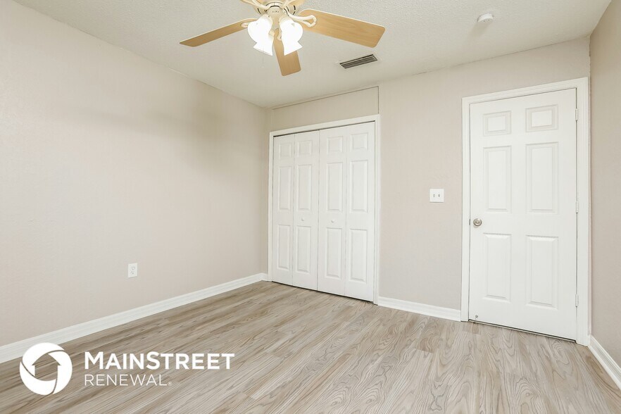 Building Photo - 1442 Lakecrest Dr