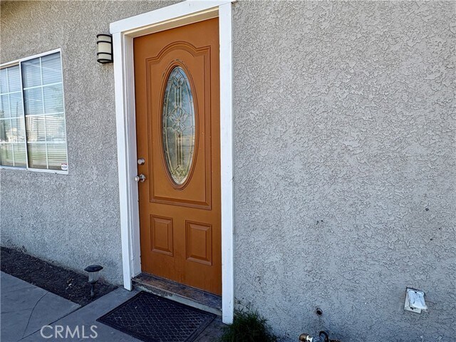 Building Photo - 134 E Cluster St