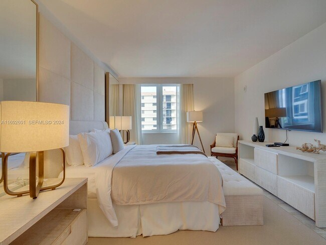 Building Photo - 102-124 24th St