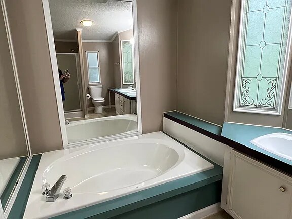 Building Photo - 19 Cool Waters Ln