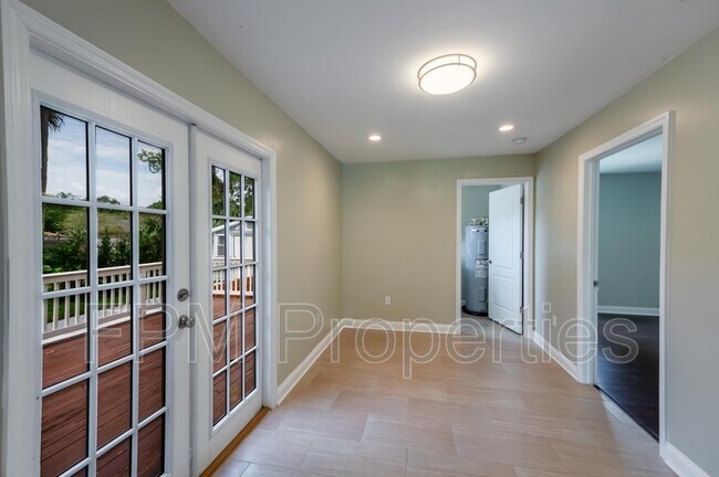 Building Photo - 4127 Shirley Ave