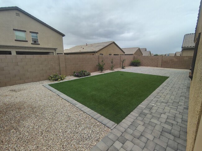 Building Photo - 10075 N Sand Sage Trail