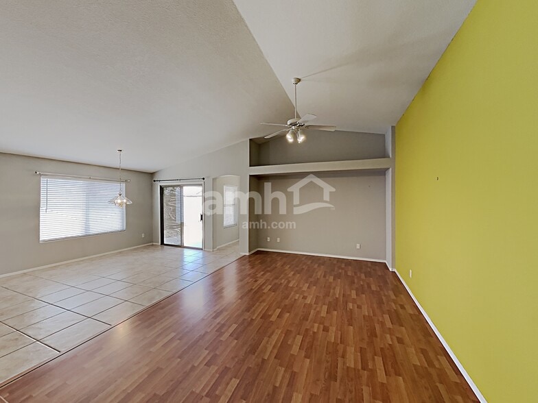 Building Photo - 13948 N 134th Dr