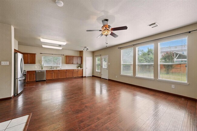Building Photo - 21550 Elm Hurst Ln