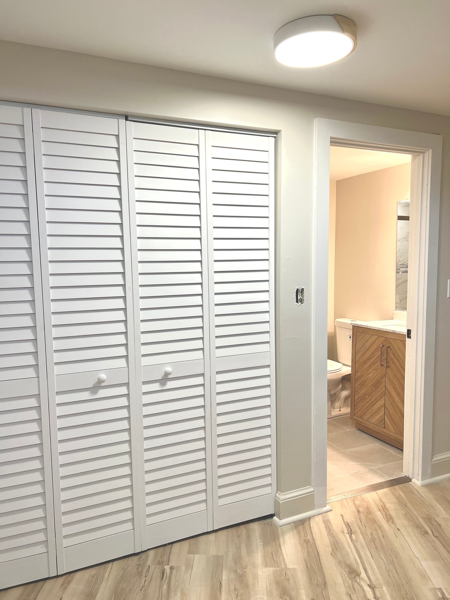 Building Photo - 456 Bingaman St