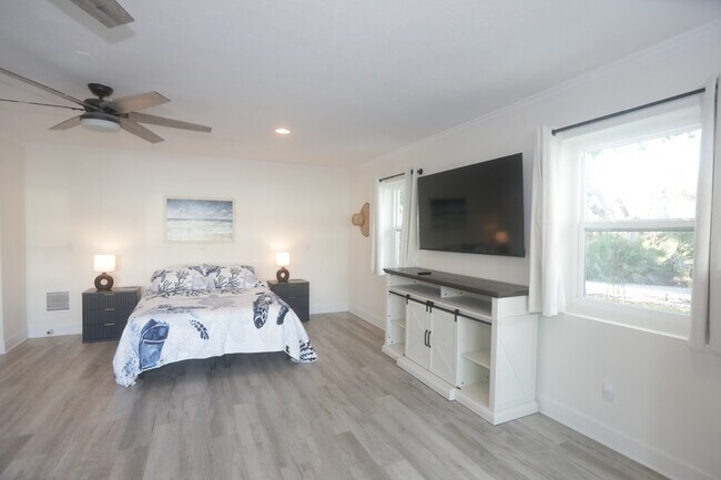 Building Photo - 8560 Heron Lagoon Cir