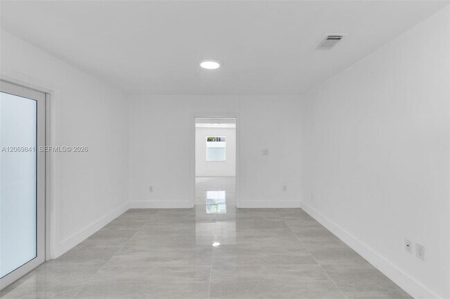 Building Photo - 9999 NW 25th Terrace