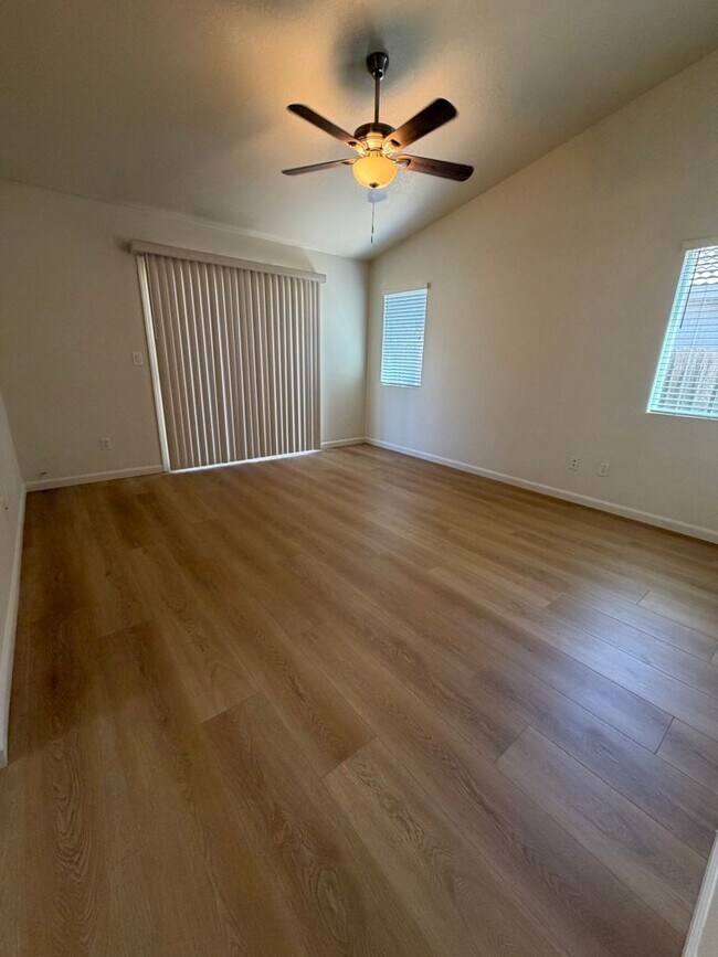 Building Photo - 9839 Tarzo Way
