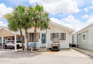 Building Photo - 610 Sea Breeze Dr