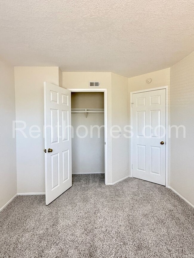 Building Photo - 8948 Capcano Rd