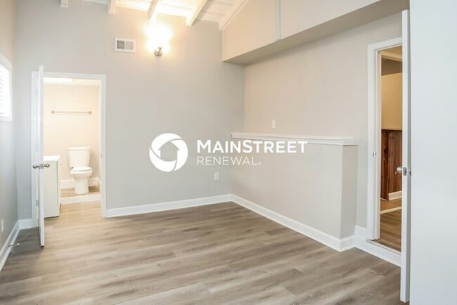 Building Photo - 3 Bedroom Pet-Friendly Home in Kansas City...