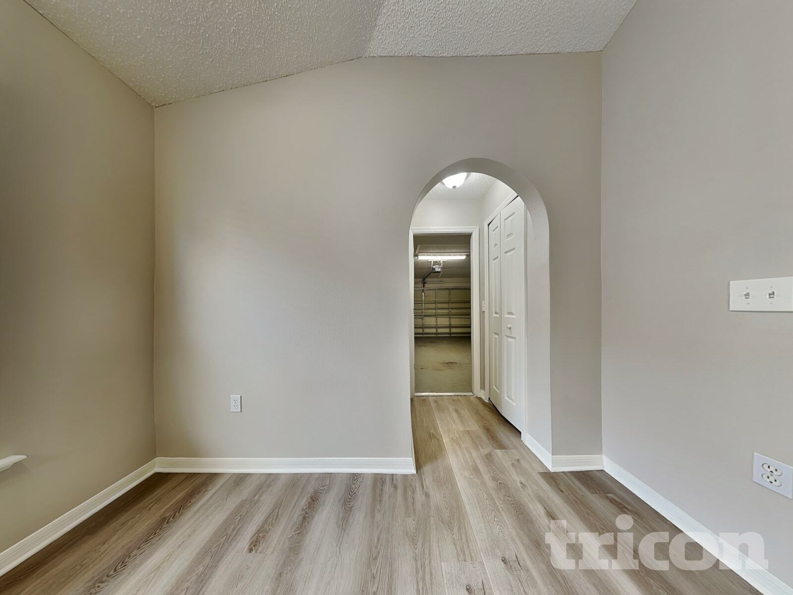 Building Photo - 4468 Woodley Creek Rd