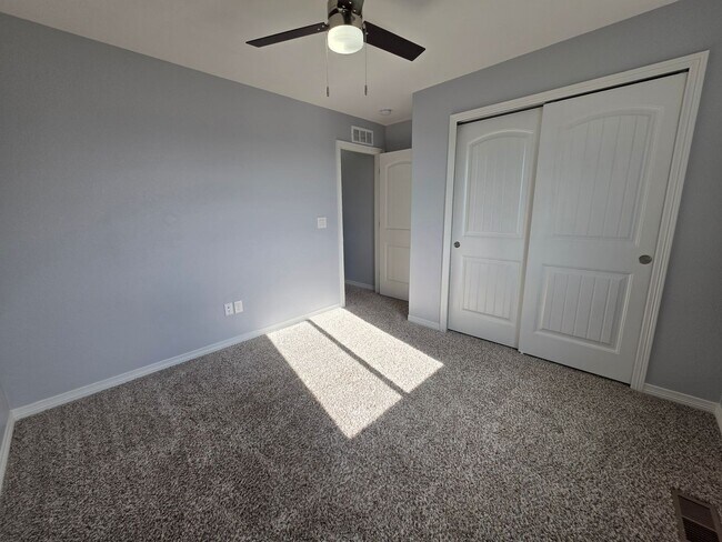 Building Photo - Gorgeous 4 Bed 3 bath Home In Lorson Ranch!!