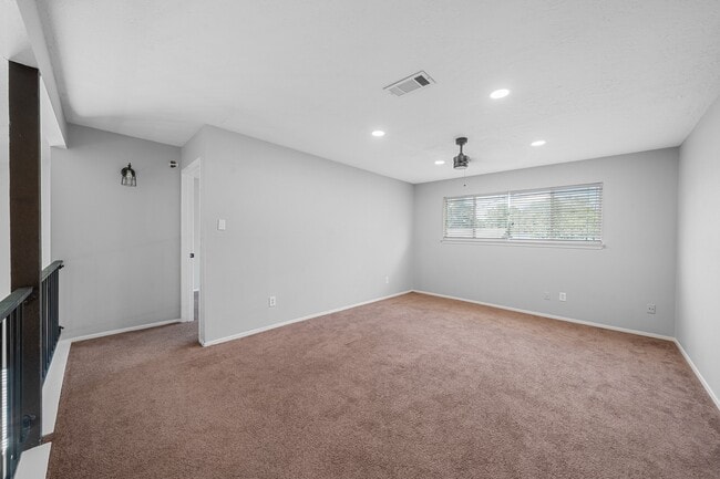 Building Photo - 4406 Owens Creek Ln