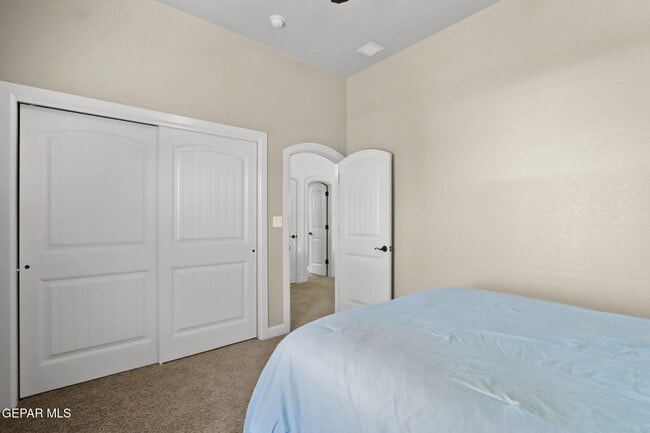 Building Photo - 11621 St Martin Way