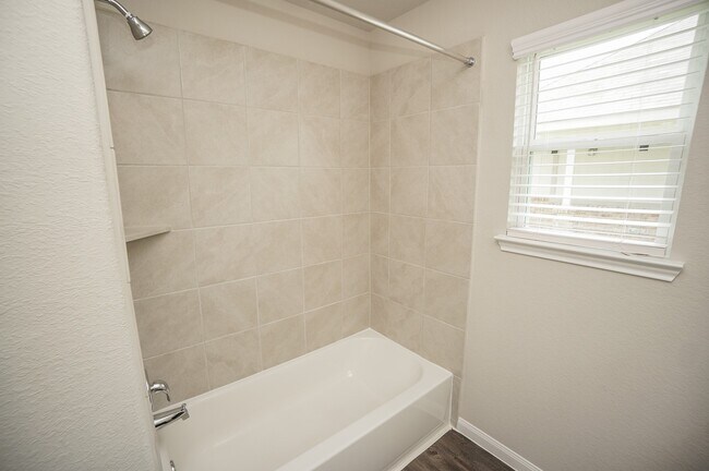 Building Photo - 3331 Rosselli Brush Dr