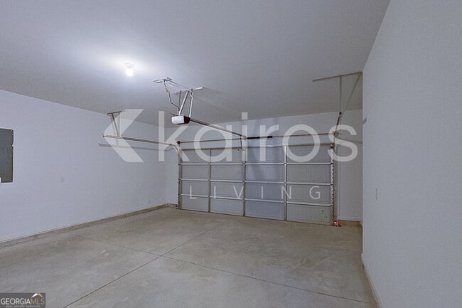 Building Photo - 212 Birch Ave