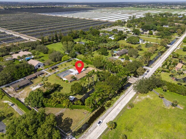 Building Photo - 7447 NW 82nd Terrace