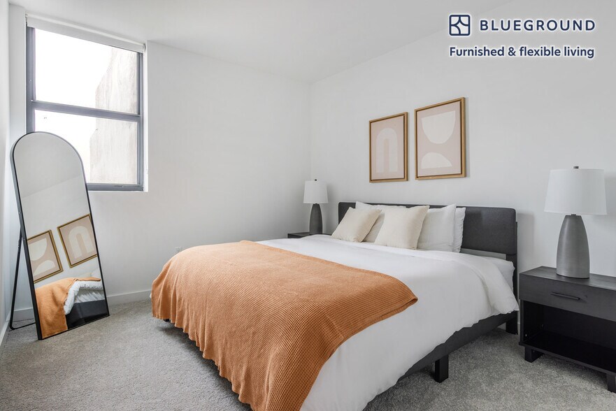 Building Photo - 1501 SW 37th Ave