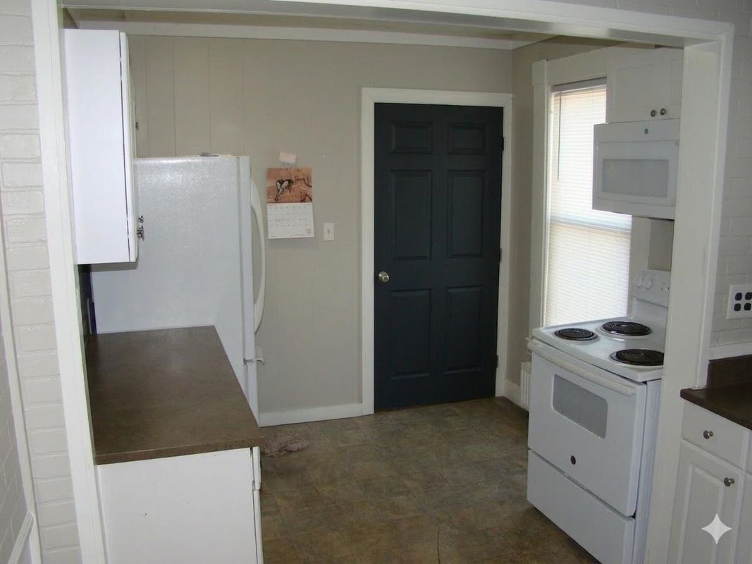 Building Photo - 86 School, #2