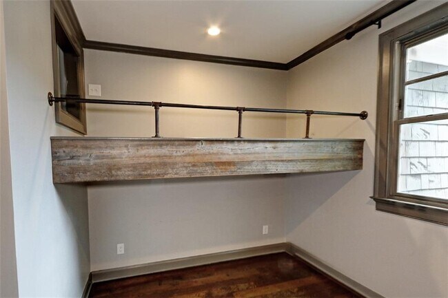 Building Photo - 1178 Chambord Way NE