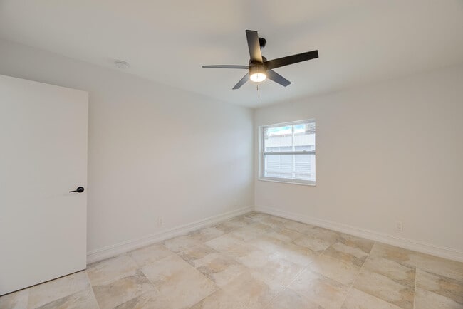 Building Photo - 372 Piedmont H