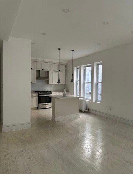 Building Photo - 768 Saratoga Ave