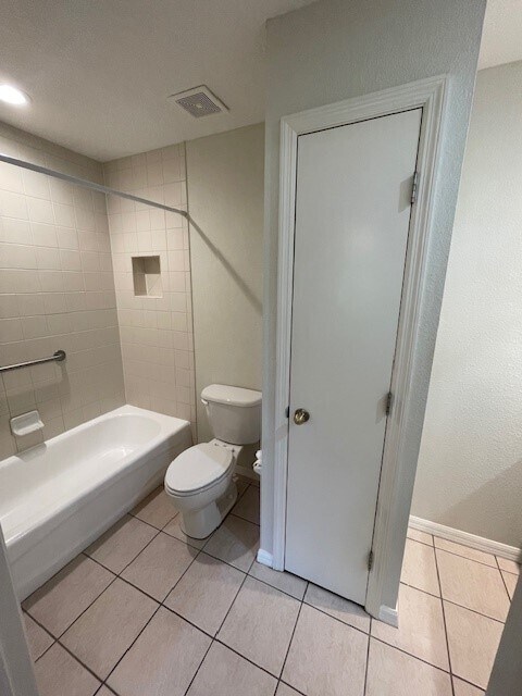 Building Photo - 1869 Highland Rd