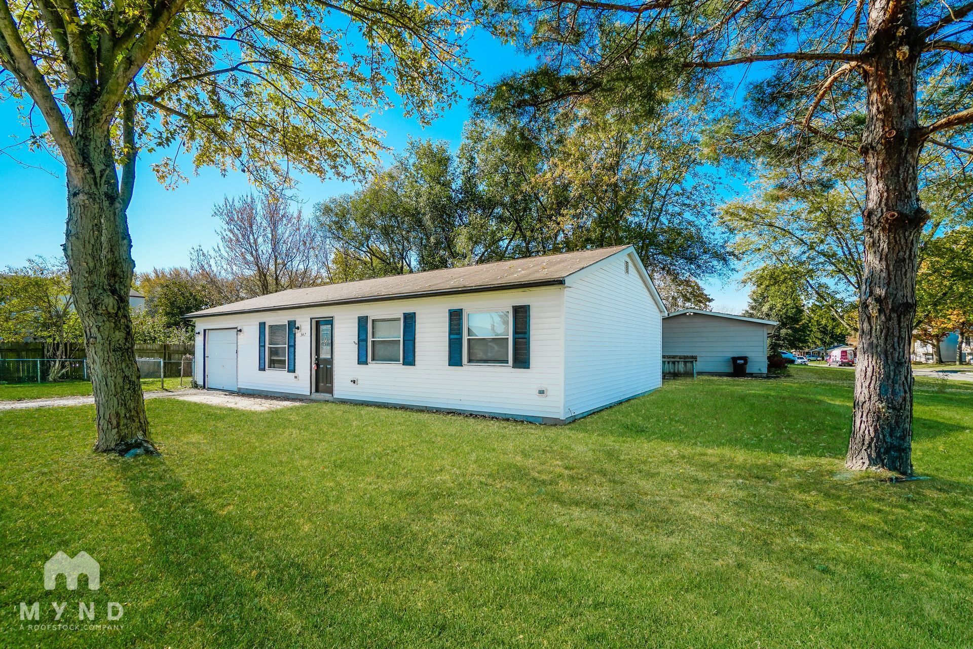 Building Photo - 347 Lichen Ln