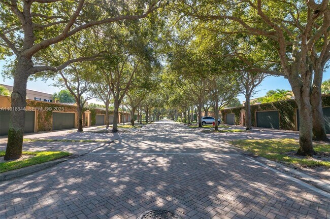 Building Photo - 11609 SE Florida Ave