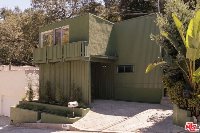 Building Photo - 8322 Ridpath Dr