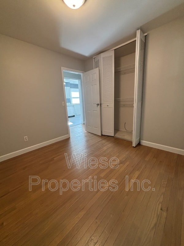Building Photo - 28 Locksley Ln