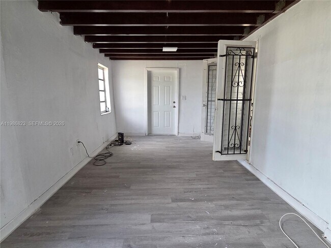 Building Photo - 3061 NW 83rd Terrace