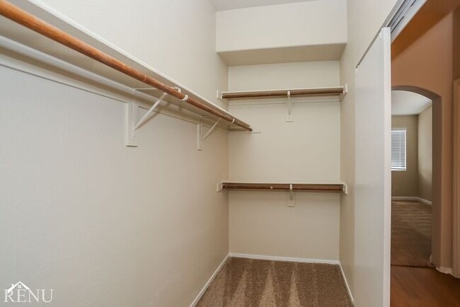 Building Photo - 2605 Mango Bay Ave