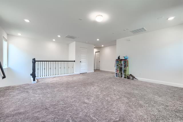 Building Photo - 3710 Keechi Creek Dr