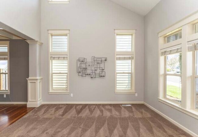 Building Photo - 3081 SE Riesling Rd